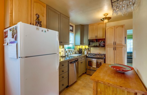 Sunset Cliffs Cottage | Smiths Cottage By The Beach - your little slice of heaven near the beach.