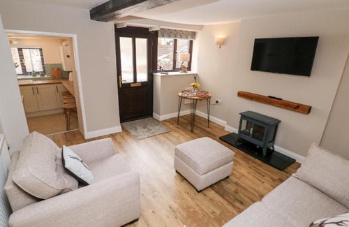 Barlow House | Smithy Cottage