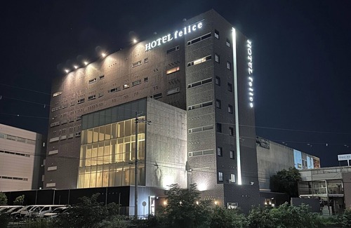 Toyonaka Hotel | SmokingStandard Room Free breakfast and free parking/Toyonaka Ōsaka