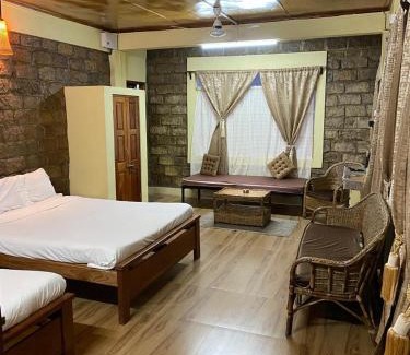 Khattalwada Resort | Smoky Falls Resort