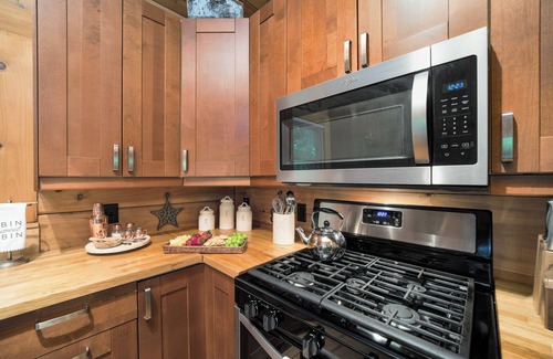 Cullowhee Cabin | Smoky Mtn Cabin in Cashiers & Highlands Area