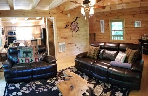 Cranberry Falls Cabin | Smoky Mtn Cabin Wrapped in woods w/Whispering Creek, Minutes from BRP