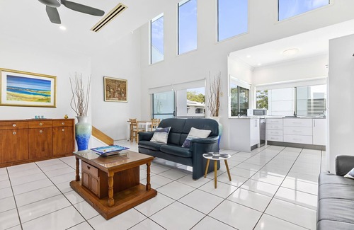 Bellara Apartment | Smooth Sailing