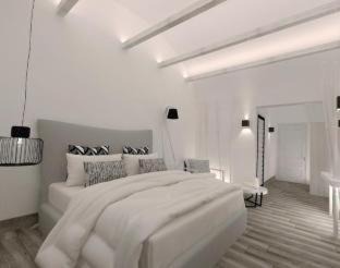Agia Paraskevi Hotel | Smy Mediterranean White Santorini