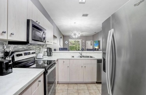 Fedhaven Villa | Snow Bird friendly.Gorgeous 3 bed 2 bath vacation property in a gated community
