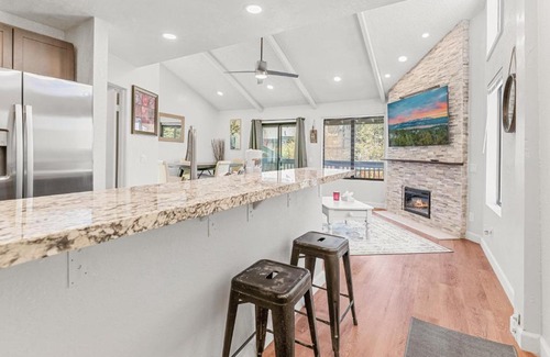 Boulder Bay Apartment | Snow Ridge Condo