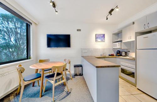 Falls Creek Apartment | Snow Ski Apartments 06