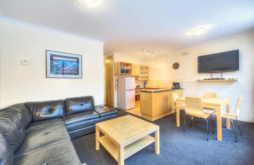 Falls Creek Apartment | Snow Ski Apartments 09