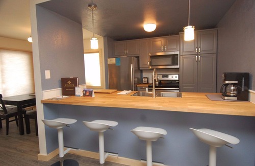 Mammoth Lakes Condo | Snowcreek Resort Vacation Rental #201