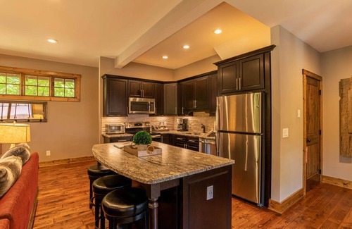 Banner Elk House | Snowflake River Ridge - Eagle Nest - Hot Tub, amenities, fishing in Elk River, 3mi Banner Elk