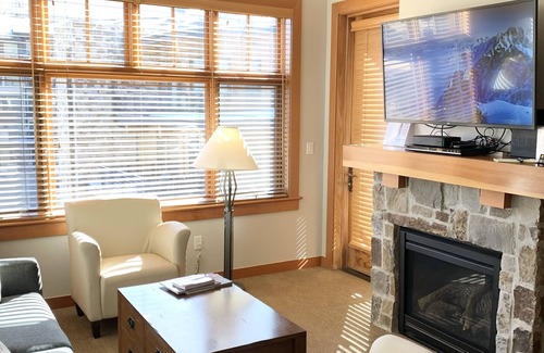 Snowmass Village House | Snowmass Capitol Peak Lodge - 70 feet to Elk Camp Gondola: steps to hot tubs.