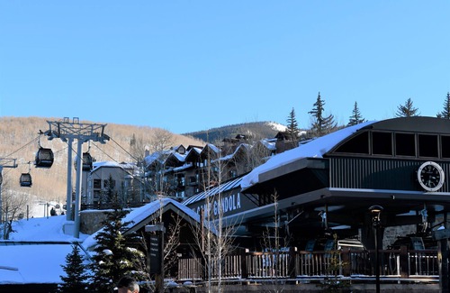 Snowmass Village House | Snowmass Capitol Peak Lodge Corner unit- just 50 ft. to Elk Camp Gondola- bldg A