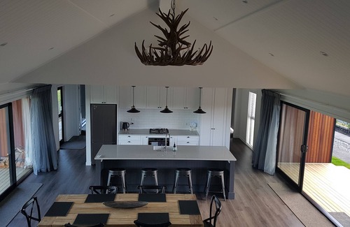 Ohakune House | Snowmass: Meadow View Lodge