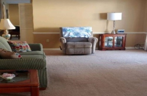 Rumford House | Snowmobile, Skiing, X Country Ski, ATV Trails and the Androscoggin River