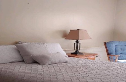 Rumford House | Snowmobile, Skiing, X Country Ski, ATV Trails and the Androscoggin River