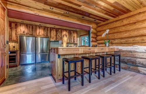 Nordic Estates Ski Chalet | Snowridge Chalet 5
