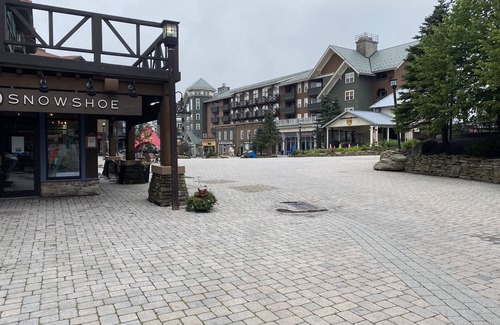 Snowshoe Condo | Snowshoe Village SLEEPS 6- Rimfire Lodge, Ski-In/Out, 1-Bedroom "PLUS" Condo