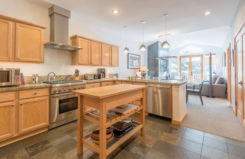 Ketchum Condo | Snowstar Condo 23 - Serene Mountain Dwelling with Onsite Exercise Room