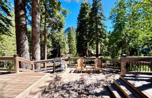 Alpine Meadows House | Snowy Paws - Pet Friendly - Alpine Meadows - Amazing views, close to slopes