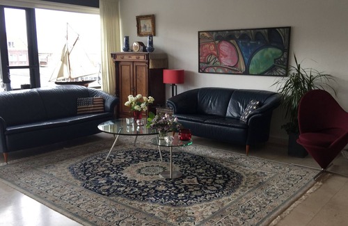 Vissershaven Apartment | Snug apartment in the old part of Scheveningen, 100 m from the beach