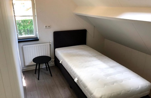 Huissen House | Snug Holiday Home in Huissen near Centre