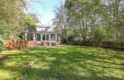 Athens House | Snug retreat in the heart of Athens!