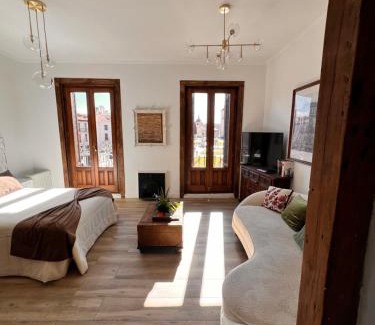 Alcala de Henares Apartment | Soñar en la Plaza Cervantes 1