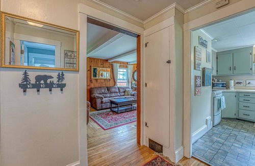 Franconia House | So Close to Franconia Notch and all the Beauty it offers; Single Family Home!