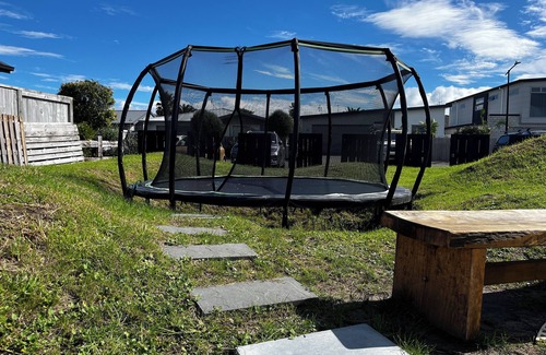 Papamoa Beach House | So close to it all! 🏖️