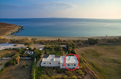 Agios Ioannis House | "So close to sea."
