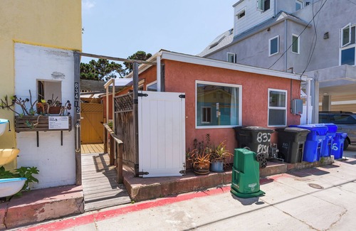 Mission Beach House | SO Cute Beach Studio bungalow in North Mission Beach 92109 - AJ George Broker
