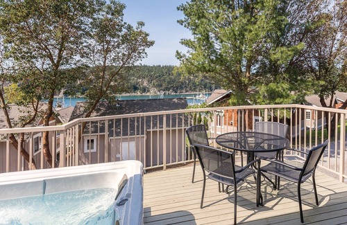 Deer Harbor Resort | So much to enjoy . So little Time !