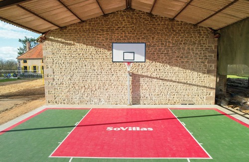 Saint-Leger-sur-Vouzance Villa | So Villa Vouzances (03) - Heated indoor pool - Basketball - 2h Lyon - 45 p.