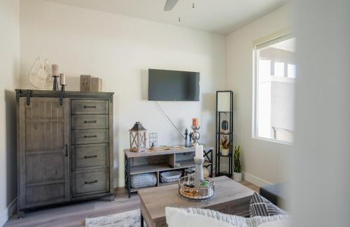 Hildale House | So Zion Painted Desert-4Bed, 3Bath, Hot Tub, Deck