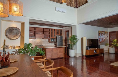 Jimbaran Bay Villa | SO4003 - 4 Bedroom Villa in Jimbaran
