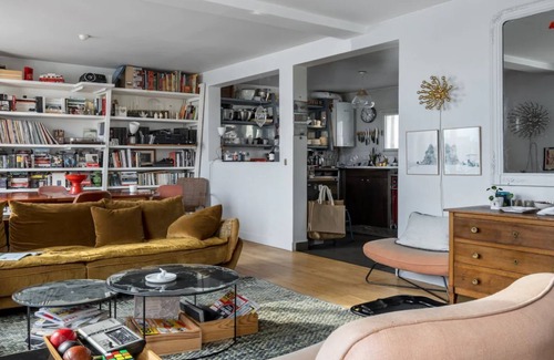 Montmartre Apartment | Soak 360 degree views of Sacre-Coeur& next To the most famous Rue des Abbesses