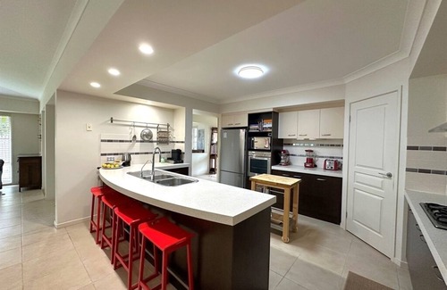 Pottsville House | Soak Up the Sun, Relish the Relaxation