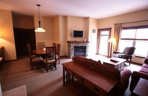 Snowshoe Condo | Soaring Eagle Lodge - Snowshoe's Newest, Platinum Rated