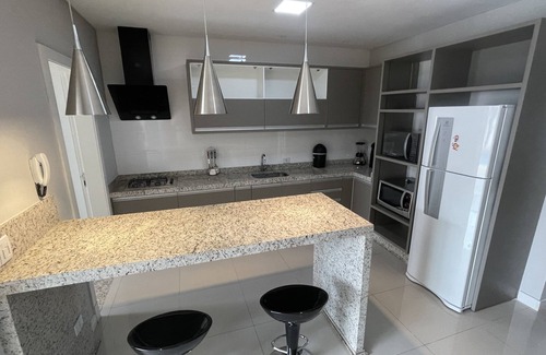 Regiao Norte House | Sobrado com Piscina e Churrasqueira de Alto Padrão em Foz