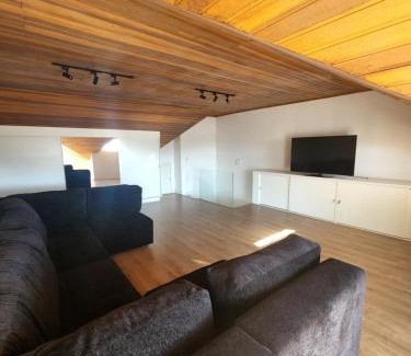 Guabirotuba House | Sobrado do Guabi