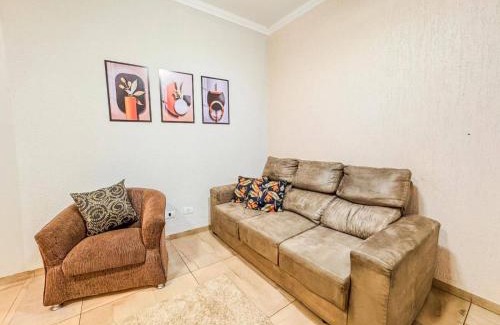 Ourinhos House | Sobrado encantador no centro, ar cond e vaga