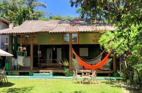 Paranagua House | Sobrado Verde da Ale e do Thiago Ilha do Mel Encantadas