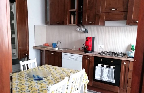 Grantola Apartment | Sofia apartment in Grantola with garden