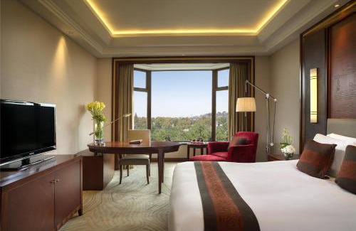 Shangcheng Hotel | Sofitel Hangzhou Westlake - Few steps to West Lake, with panoramic lake view terrace