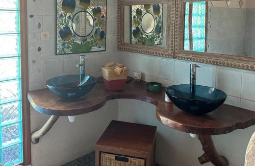 Teahupoo Villa | SofPat Plage Raiatea