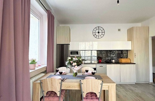 Baluty Apartment | Soft Light Lumina Apartment with balcony