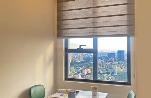 District 1 Apartment | ✨Soho✨Luxurious Balcony Flat with City View @D1