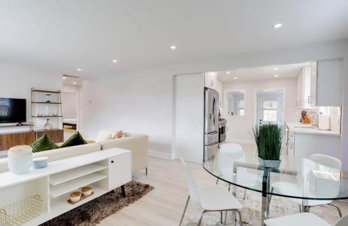 Seminary Hill House | Sojourn on Duke NEW 3 BR in Alexandria
