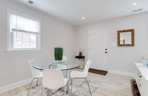 Seminary Hill House | Sojourn on Duke NEW 3 BR in Alexandria