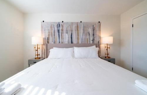 East Ocean View Apartment | Sojourn's Harborage Seal Suite